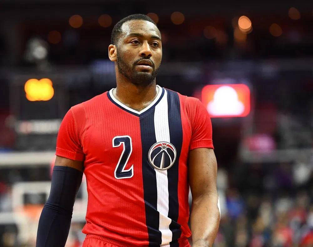 约翰-沃尔退役，留下保罗-乔治独苗