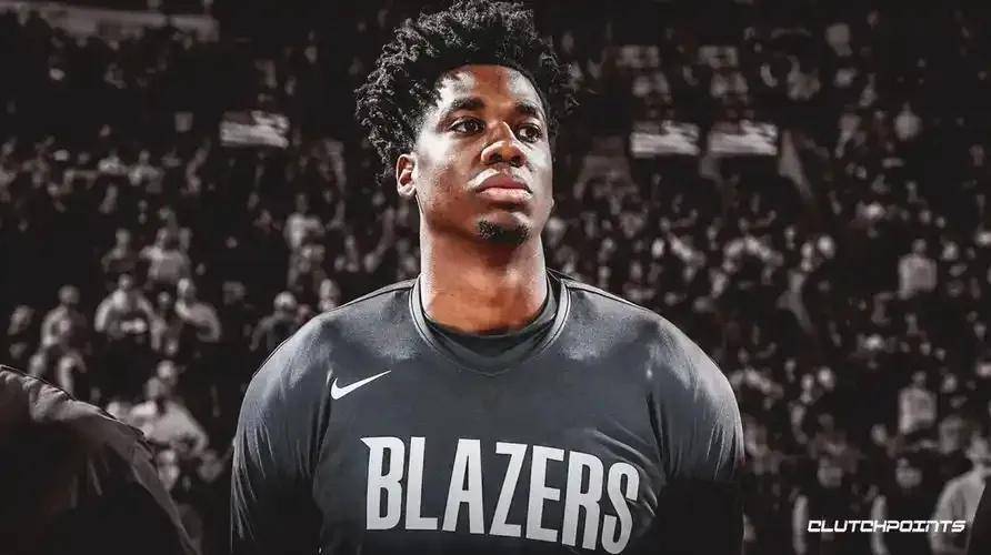 炸裂！有望加盟上海队！NBA盖帽王联手张镇麟