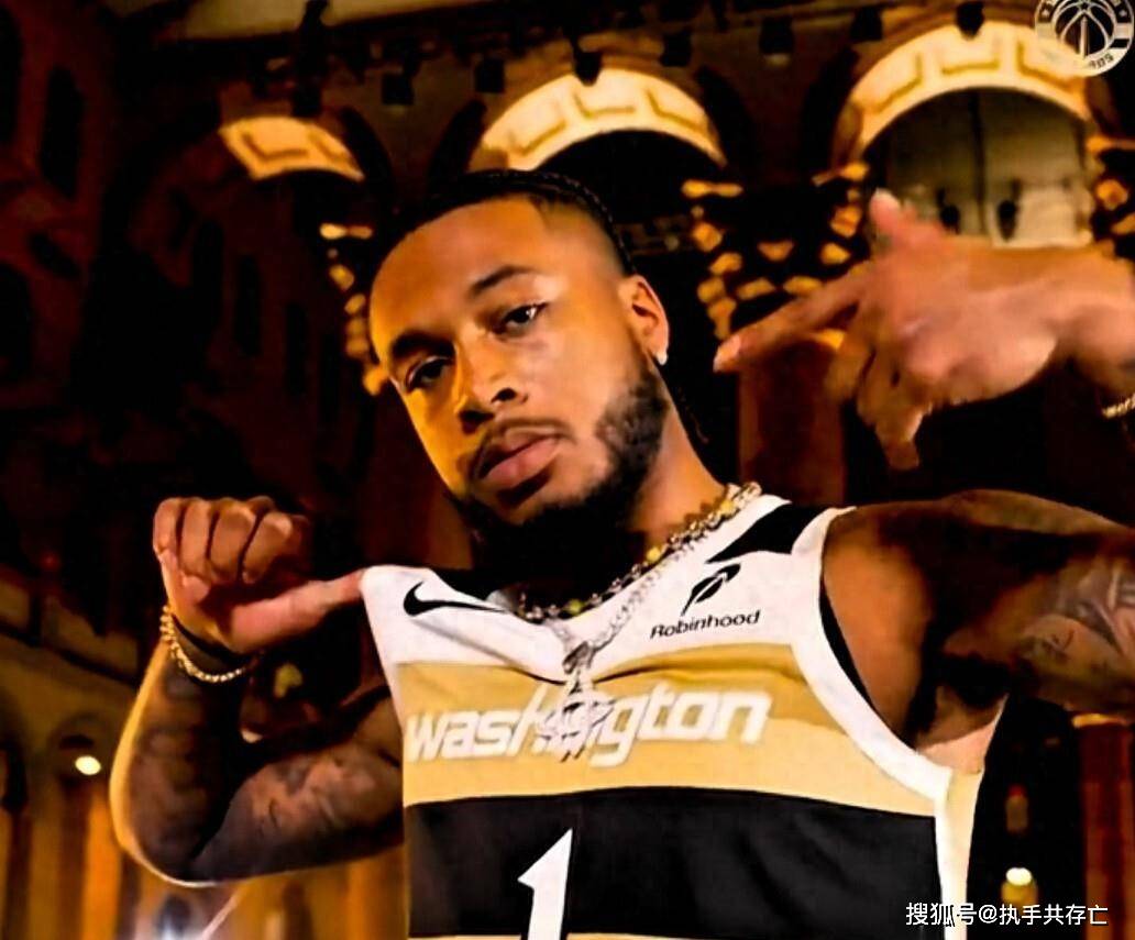 NBA天才发布城市版球衣，惠特摩尔开始冲刺，新赛季我们来了！